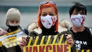 Warga Bosnia memprotes penanganan pandemi pemerintah