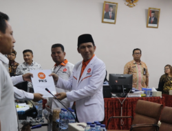 Daftarkan Bacaleg ke KPU, PKS Jambi Targetkan 8 Kursi di DPRD Provinsi