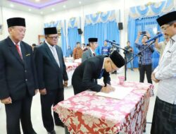 Bupati Tanjabbar Anwar Sadat Lantik PAW BAZNAS Periode 2021-2026