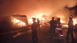 3 Rumah di Kelurahan Legok Kota Jambi Terbakar, Pemadaman Berlangsung Selama 1 Jam