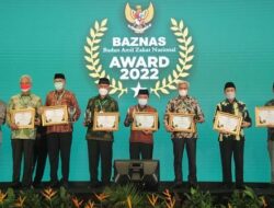 Gubernur Jambi Terima Penghargaan Baznas Award 2022