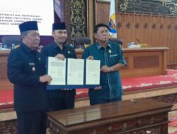 DPRD Provinsi Jambi Sahkan 7 Ranperda Menjadi Perda