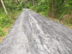 Peningkatan Pengerasan Jalan Parit Lapis Desa Tungkal Satu Dikerjakan CV.Siluman