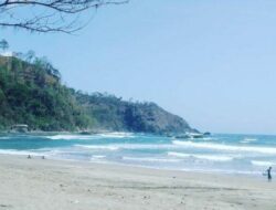 Pantai Jolosutro Blitar: Lokasi, Fasilitas, dan Harga Tiket Masuk