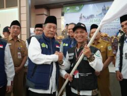 Wakil Gubernur Jambi Lepas 450 Jemaah Calon Haji Kloter 22 Provinsi Jambi