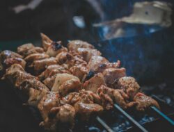 Warung Sate Paling Enak di Kawasan Puncak Bogor