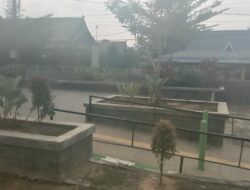 Taman Pedestrian Depan Perkantoran Di Muara Bulian Dijadikan Tempat Minuman Keras