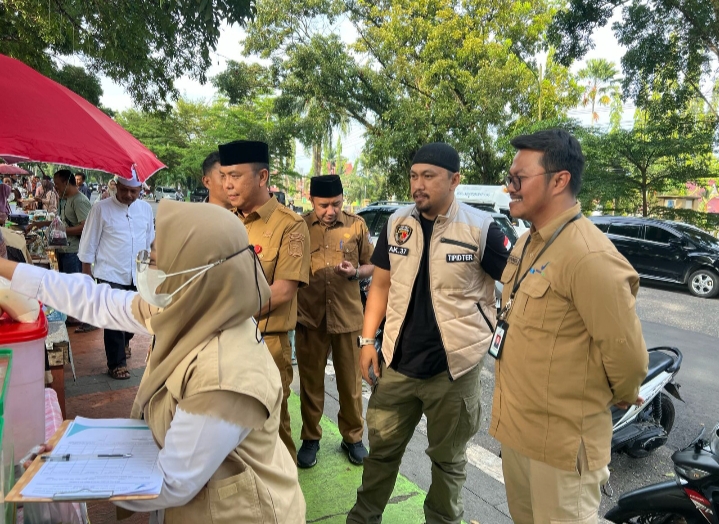 BPOM dan Polres Merangin Uji Keamanan Makanan di Pasar Bedug, Semua Sampel Aman untuk Dikonsumsi [SR28/Ist]