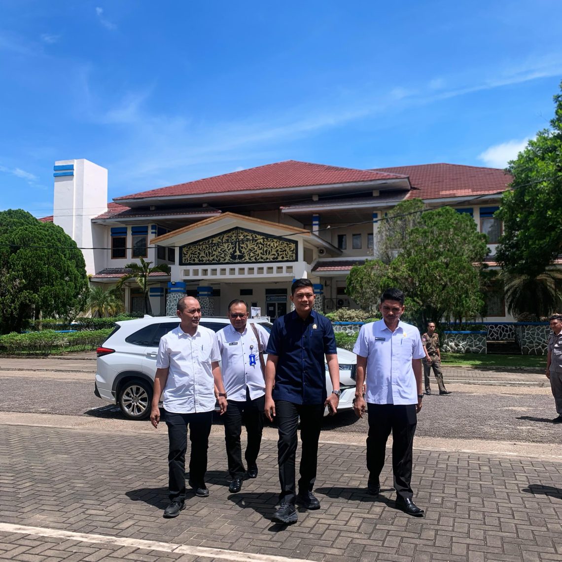 Ketua DPRD Jambi Pantau Tes CAT PPDB SMA Titian Teras Abdurrahman Sayoeti