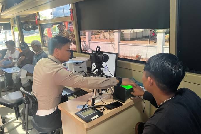 Pelayanan SIM Keliling, Polres Sarolangun Sasar Desa-Desa Terpencil [SR28/Ist]